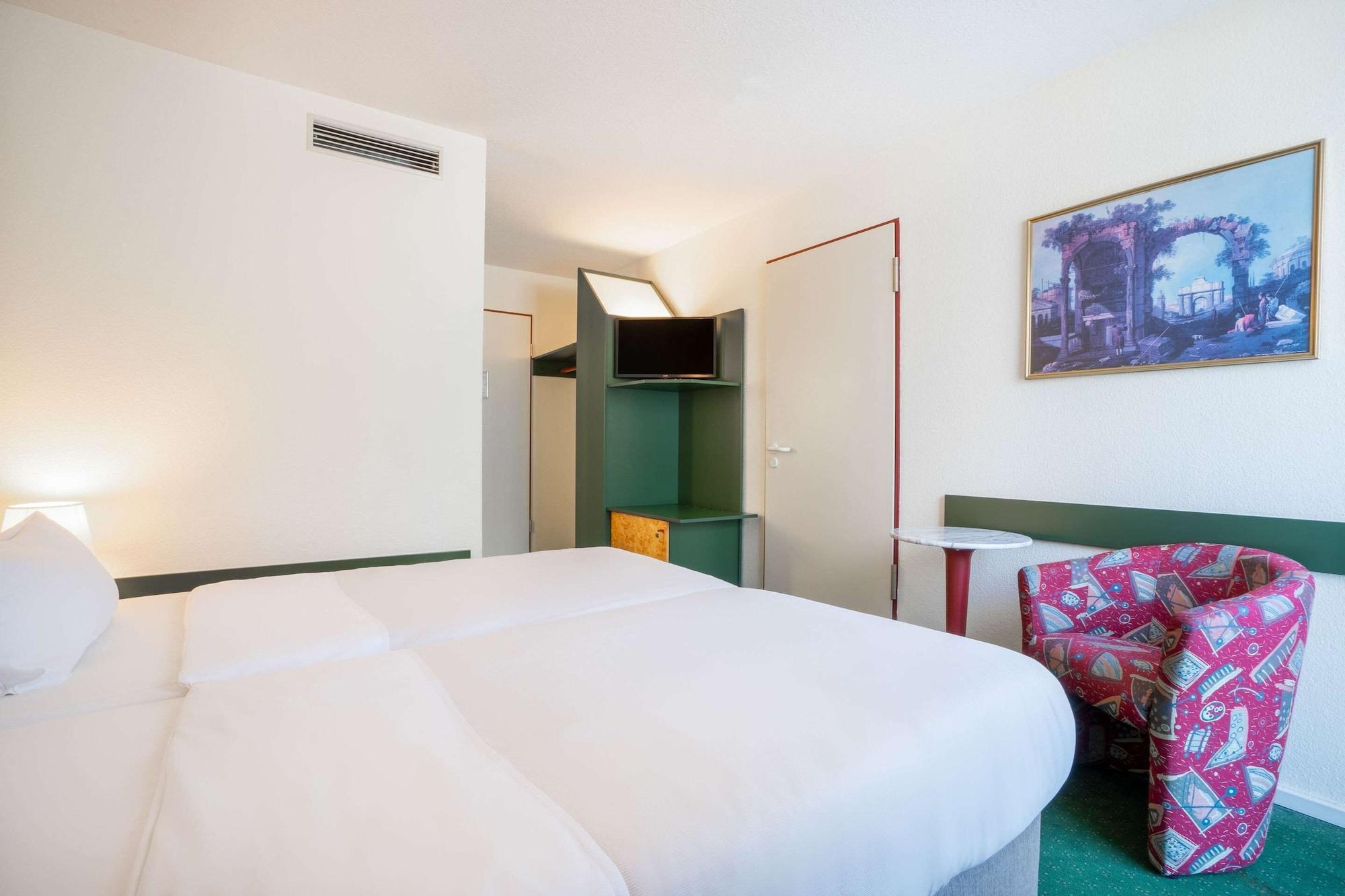 Quality Hotel Hof Hof  Bagian luar foto