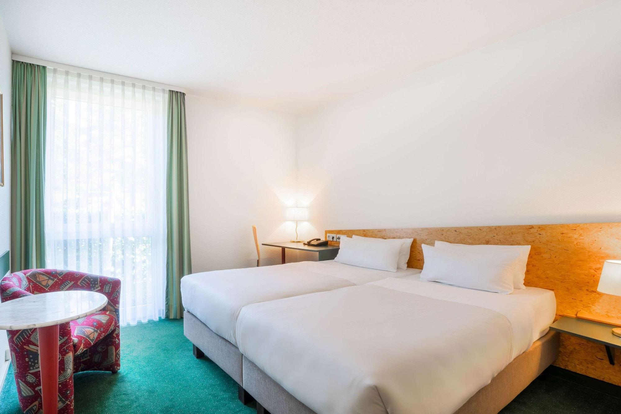 Quality Hotel Hof Hof  Bagian luar foto