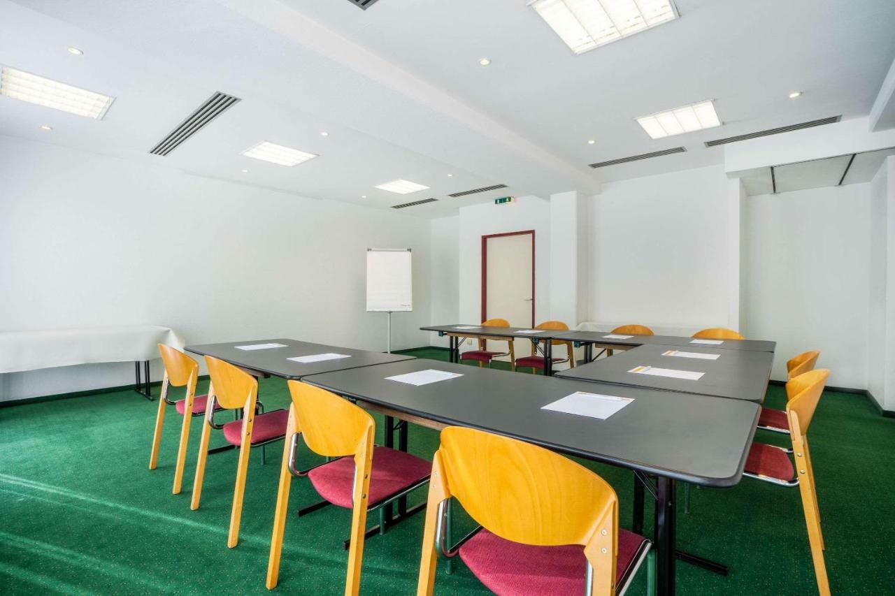 Quality Hotel Hof Hof  Bagian luar foto
